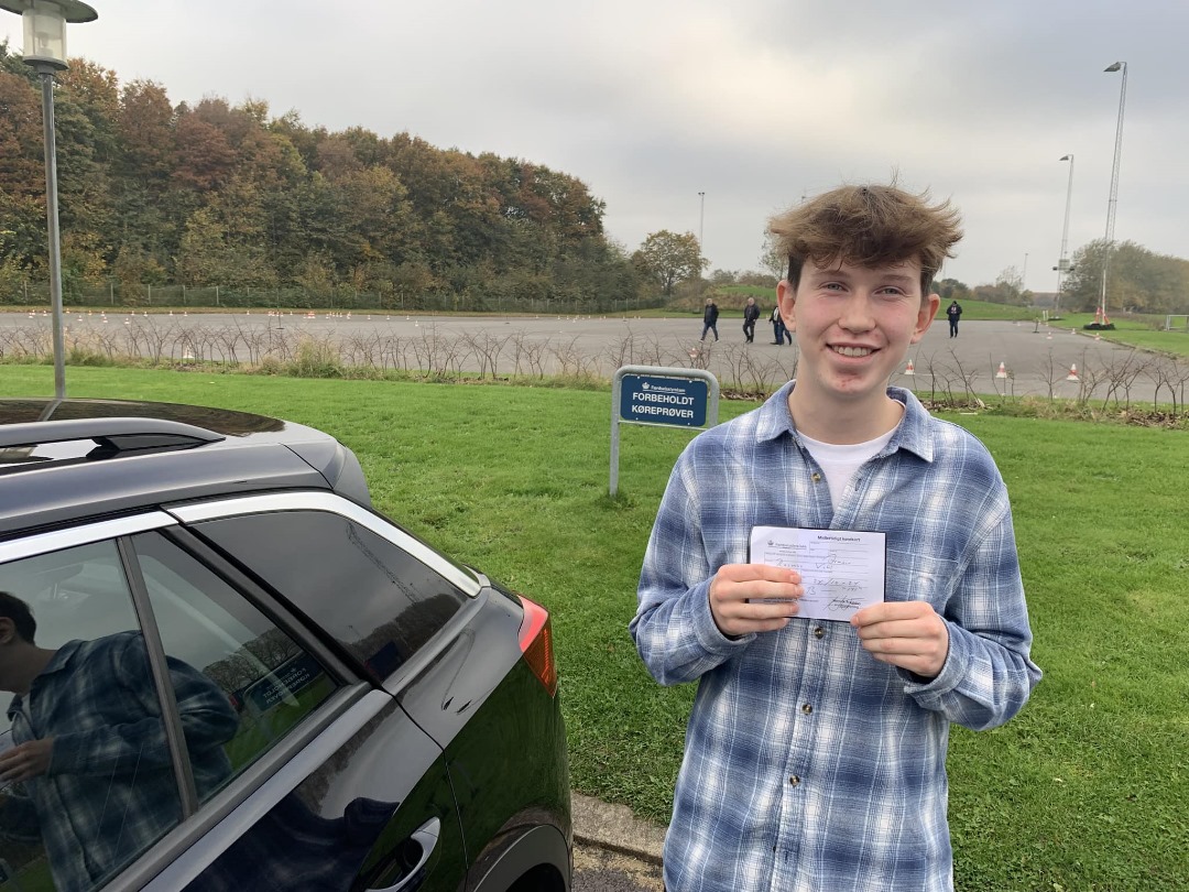 Buy DE license online