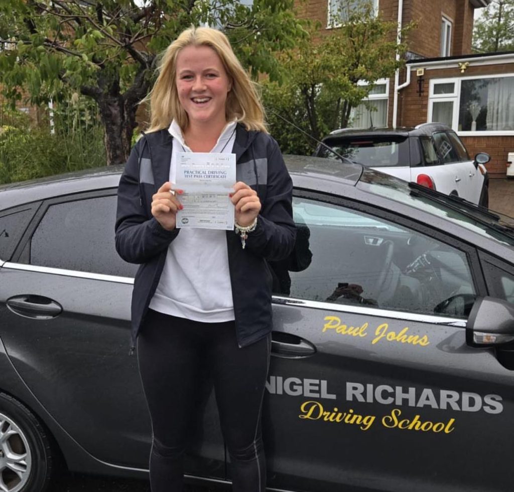 Manual Driving Lessons Brighton
